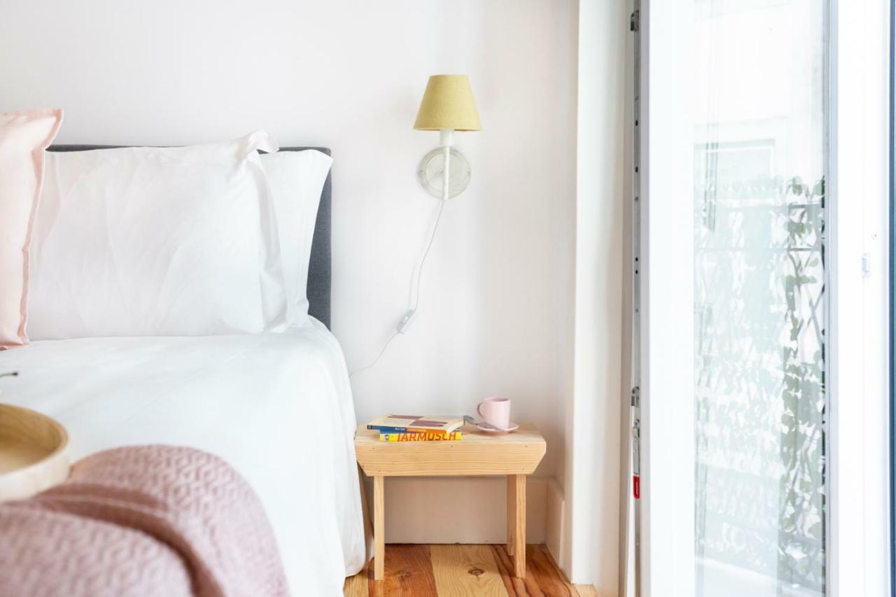 Apartamento Altido Chic 1br Apt With Balcony Close By Graça Viewpoint&tram Stops Lisboa