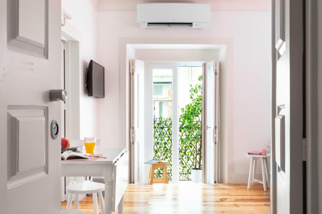 Apartamento Altido Chic 1br Apt With Balcony Close By Graça Viewpoint&tram Stops Lisboa