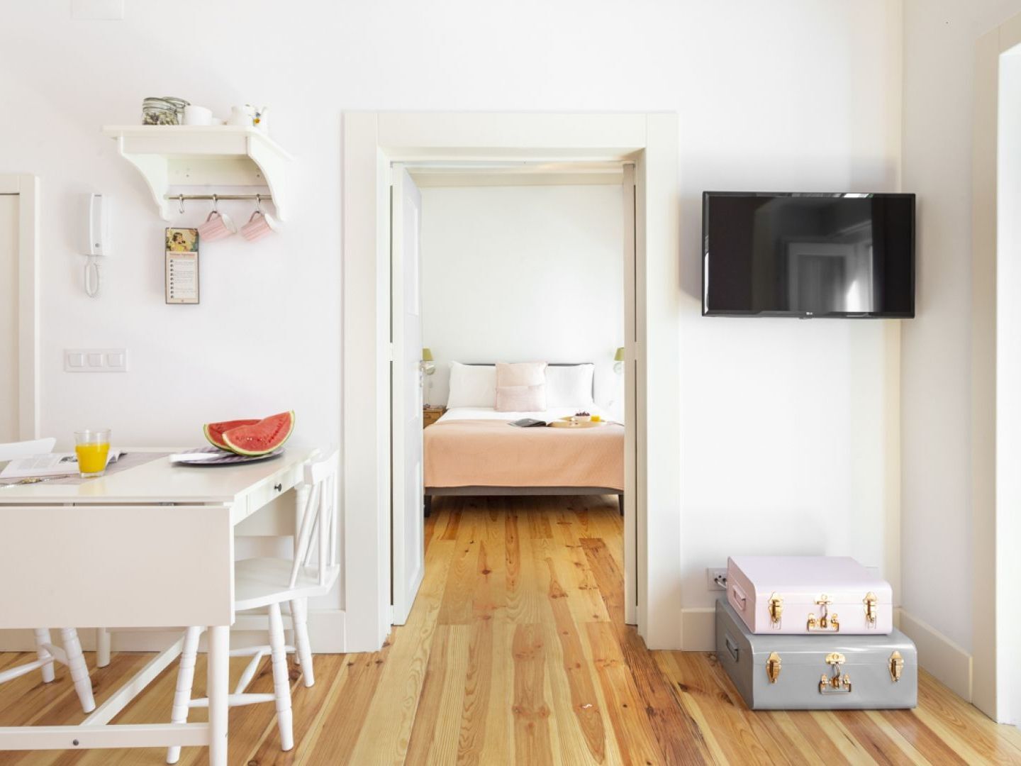 Apartamento Altido Chic 1br Apt With Balcony Close By Graça Viewpoint&tram Stops *